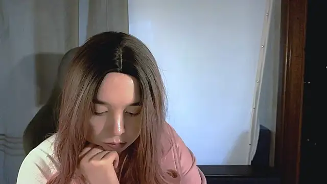 Snapshot of Alex_Pink7 chatting on 2, 12, 2025 Alex Pink7 online show from 2, 12, 2025