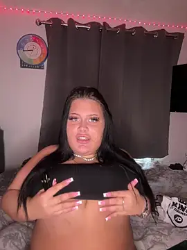 CurvyAyla online show from 4, 2, 2026