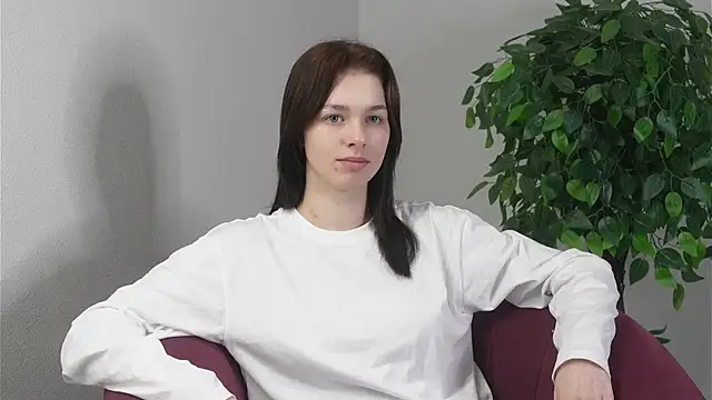 Snapshot of DeonHatala chatting on 25, 11, 2025 DeonHatala online show from 25, 11, 2025