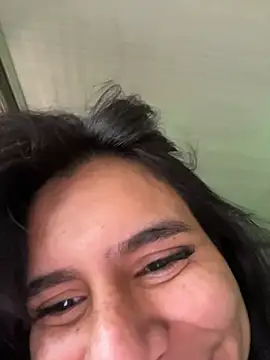 SaraAndrade  online show from 24, 3, 2026