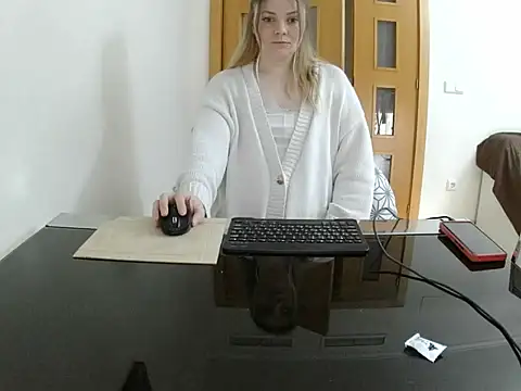 Adelyxveex online show from 18, 12, 2025