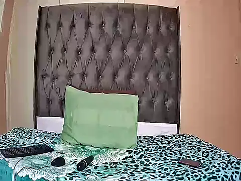 SavageHoney online show from 22, 12, 2025