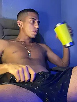 Snapshot of pablof5 chatting on 19, 3, 2026 pablof5 online show from 19, 3, 2026