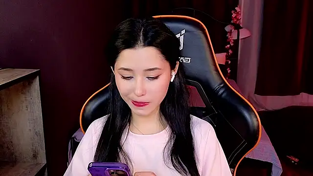 Snapshot of RedMidnight chatting on 25, 2, 2026 RedMidnight online show from 25, 2, 2026