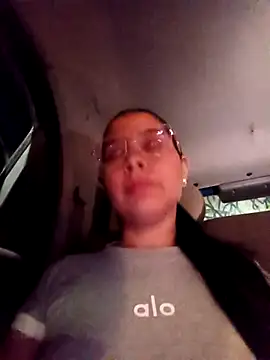 Snapshot of KarelysAC chatting on 26, 11, 2025 KarelysAC online show from 26, 11, 2025