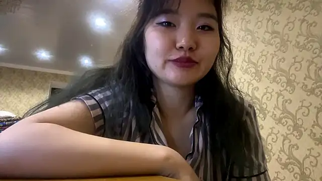 Snapshot of Roximnemeni chatting on 15, 2, 2026 Roximnemeni online show from 15, 2, 2026