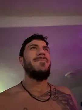 Snapshot of DaddysBoyToy423 chatting on 25, 11, 2025 DaddysBoyToy423 online show from 25, 11, 2025