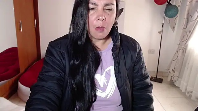 vivian-milf online show from 26, 11, 2025