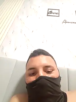 Snapshot of Cugulosojmbv chatting on 3, 12, 2025 Cugulosojmbv online show from 3, 12, 2025