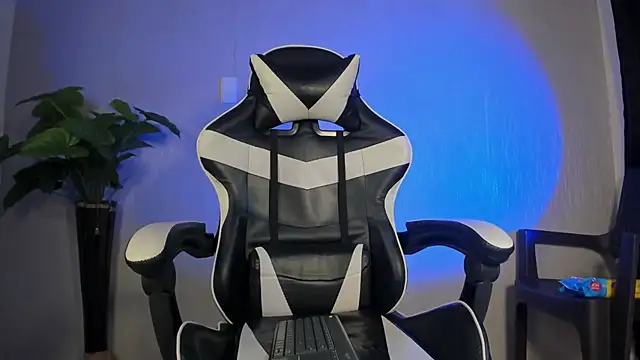 Brand Collins online show from 17, 12, 2025