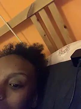 Snapshot of ___Hannah___ chatting on 27, 11, 2025 Hannah online show from 27, 11, 2025