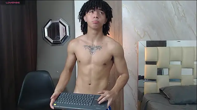 kim curlyy online show from 10, 3, 2026