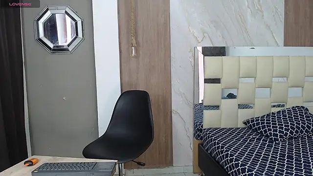 kim curlyy online show from 22, 3, 2026