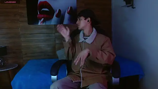 Michaelkoiv online show from 1, 12, 2025