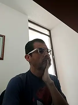 Fuegosutil online show from 8, 1, 2026