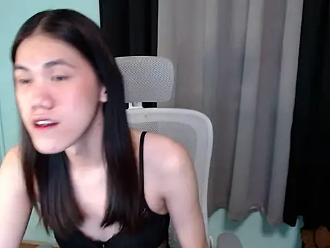 Snapshot of Irish_Young chatting on 28, 11, 2025 Irish Young online show from 28, 11, 2025