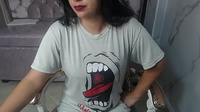 Snapshot of Evangeline_b chatting on 28, 11, 2025 Evangeline b online show from 28, 11, 2025