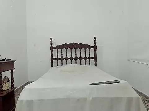 mia joshua online show from 1, 3, 2026