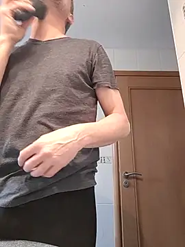 Snapshot of lorisaux chatting on 1, 4, 2026 lorisaux online show from 1, 4, 2026