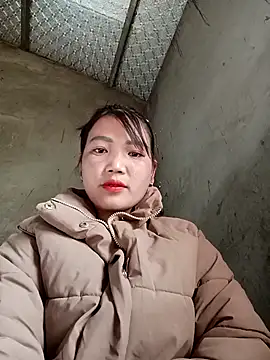 Snapshot of Maymayx2 chatting on 28, 11, 2025 Maymayx2 online show from 28, 11, 2025