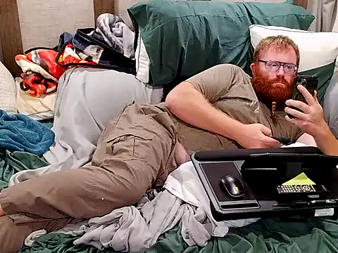 GingerBear3742 online show from 28, 11, 2025