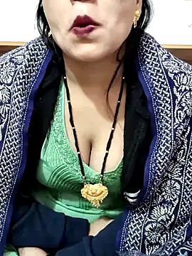 Snapshot of Priyanka-Mehta chatting on 30, 11, 2025 Priyanka-Mehta online show from 30, 11, 2025