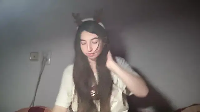 Aphr0ditee online show from 14, 1, 2026