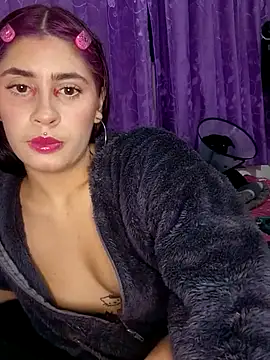 IsabellaCherryX online show from 14, 12, 2025