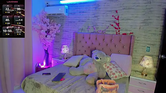 Snapshot of MoliBunny chatting on 6, 3, 2026 MoliBunny online show from 6, 3, 2026