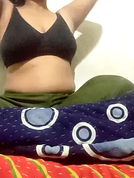 Snapshot of cherrydarling chatting on 19, 12, 2025 cherrydarling online show from 19, 12, 2025