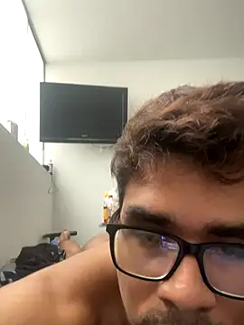 Snapshot of Hasdrian chatting on 27, 11, 2025 Hasdrian online show from 27, 11, 2025