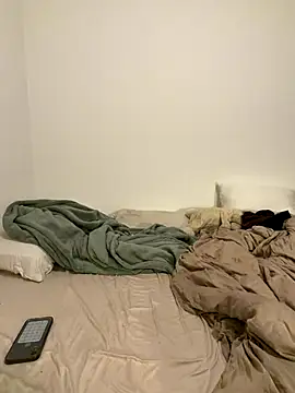 Alicatcua  online show from 14, 12, 2025