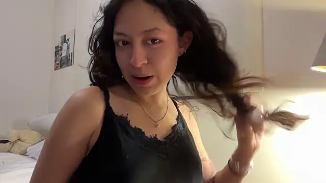 Alicatcua  online show from 9, 2, 2026