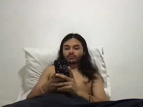 Snapshot of Lukathin chatting on 1, 12, 2025 Lukathin online show from 1, 12, 2025