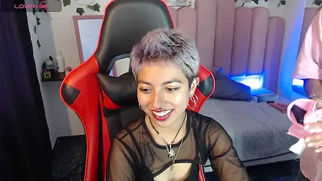 Snapshot of Mike_bj chatting on 22, 12, 2025 Mike bj online show from 22, 12, 2025