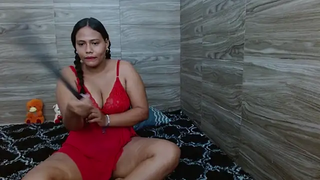 nahomi ember 01 online show from 29, 11, 2025