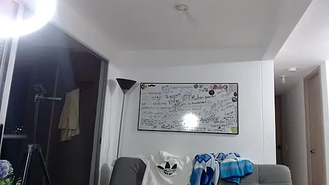 Snapshot of katy_charlot chatting on 29, 11, 2025 katy charlot online show from 29, 11, 2025