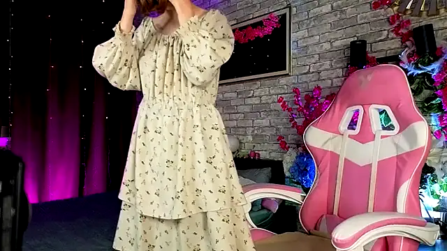 Snapshot of Mia_Mooore chatting on 1, 12, 2025 Mia Mooore online show from 1, 12, 2025