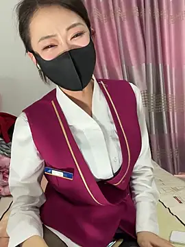 Snapshot of youyou-baby999 chatting on 13, 2, 2026 youyou-baby999 online show from 13, 2, 2026