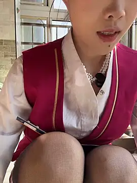 Snapshot of youyou-baby999 chatting on 18, 2, 2026 youyou-baby999 online show from 18, 2, 2026