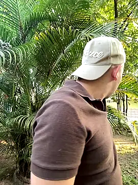 ian david Xxx online show from 15, 12, 2025