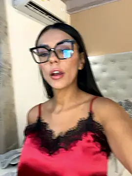 SofhiaTaylor online show from 9, 1, 2026