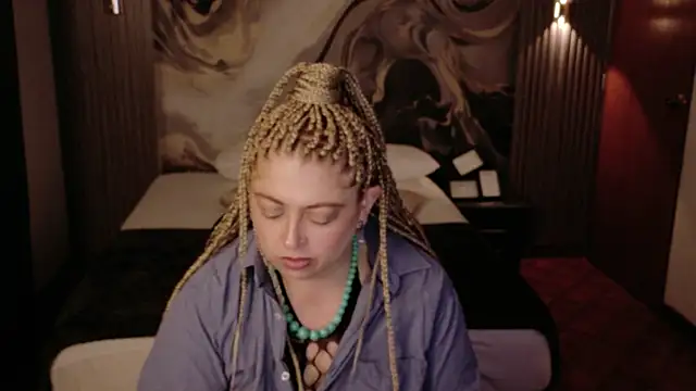 MilfArlet online show from 18, 3, 2026