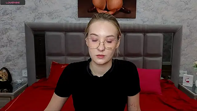 Snapshot of betty_Brown chatting on 29, 11, 2025 betty Brown online show from 29, 11, 2025