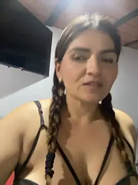 RosaliaVicky online show from 11, 1, 2026