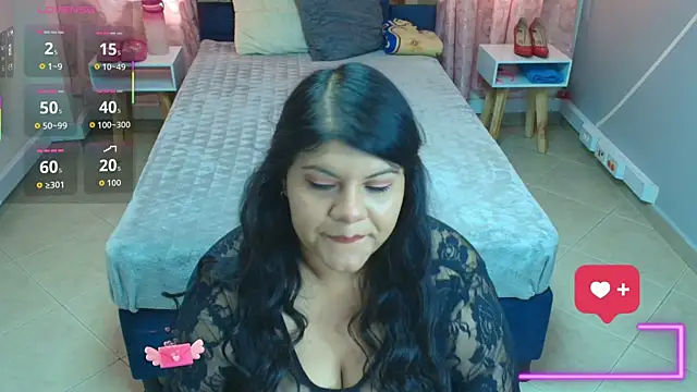 Snapshot of Natasha_Saenz__ chatting on 3, 12, 2025 Natasha Saenz online show from 3, 12, 2025