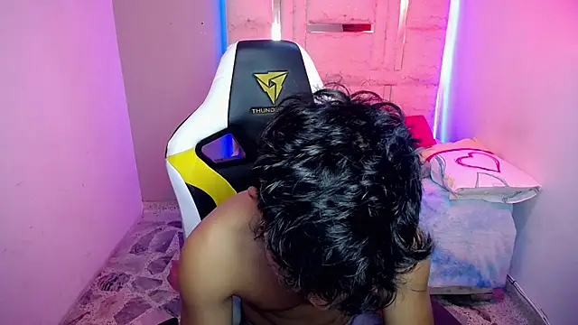 Green XoX online show from 5, 2, 2026