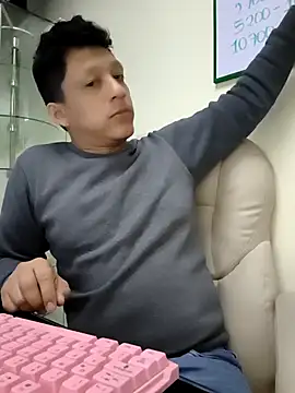 Snapshot of KairoStormX chatting on 15, 12, 2025 KairoStormX online show from 15, 12, 2025