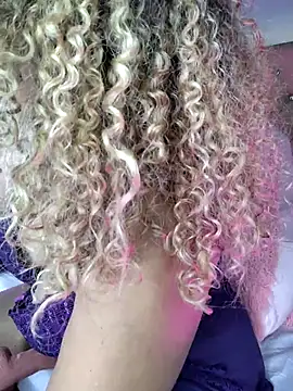 BonnieRitz online show from 15, 12, 2025