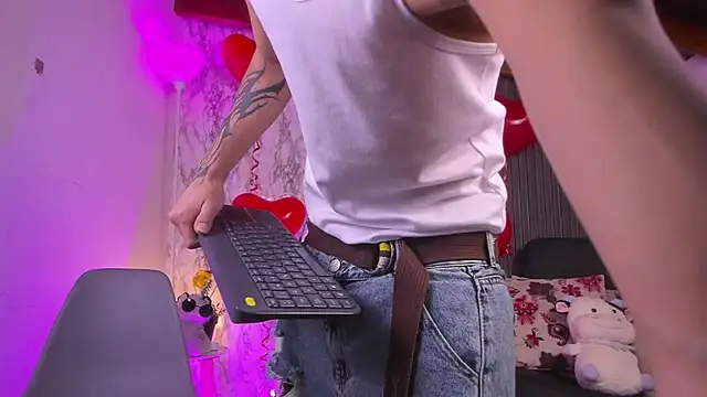 Snapshot of Jake_beach_ chatting on 14, 2, 2026 Jake beach online show from 14, 2, 2026